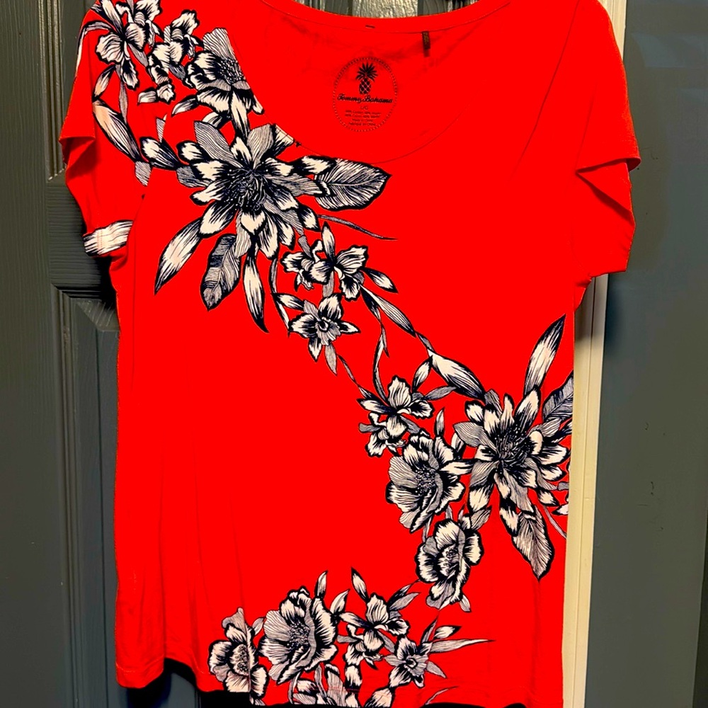 Womans lrg Tommy Bahama shirt